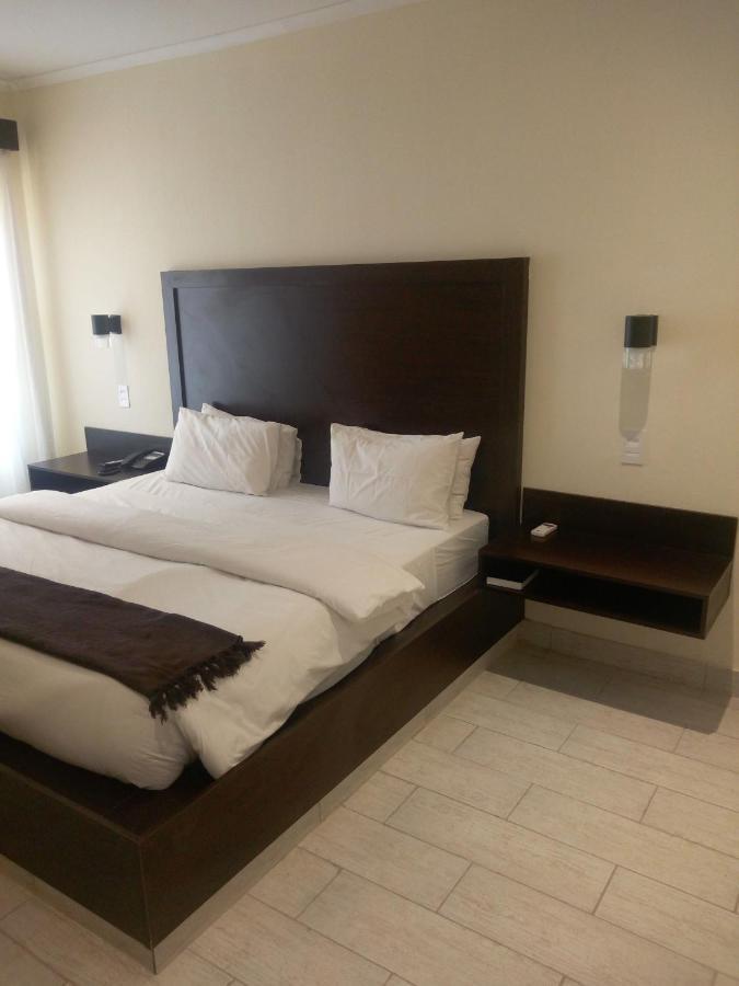 Villa Via Hotel Midrand Exterior foto